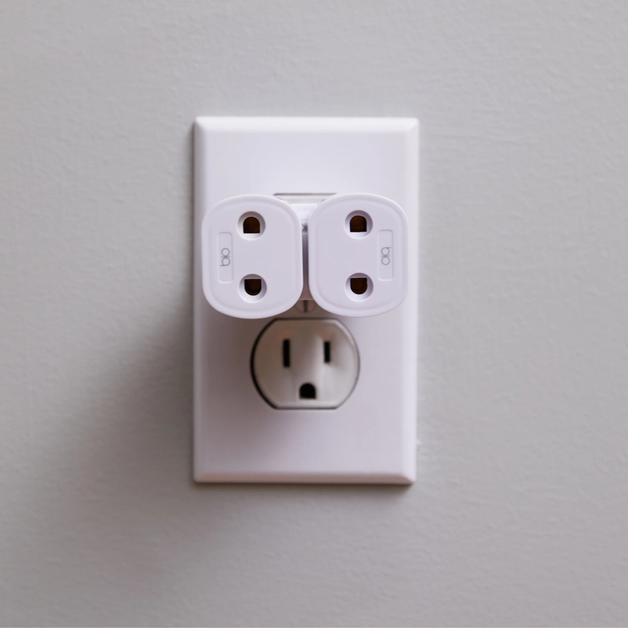 Earthing Safety Adapter U.S. (Type B Wall Outlets) - Image 7