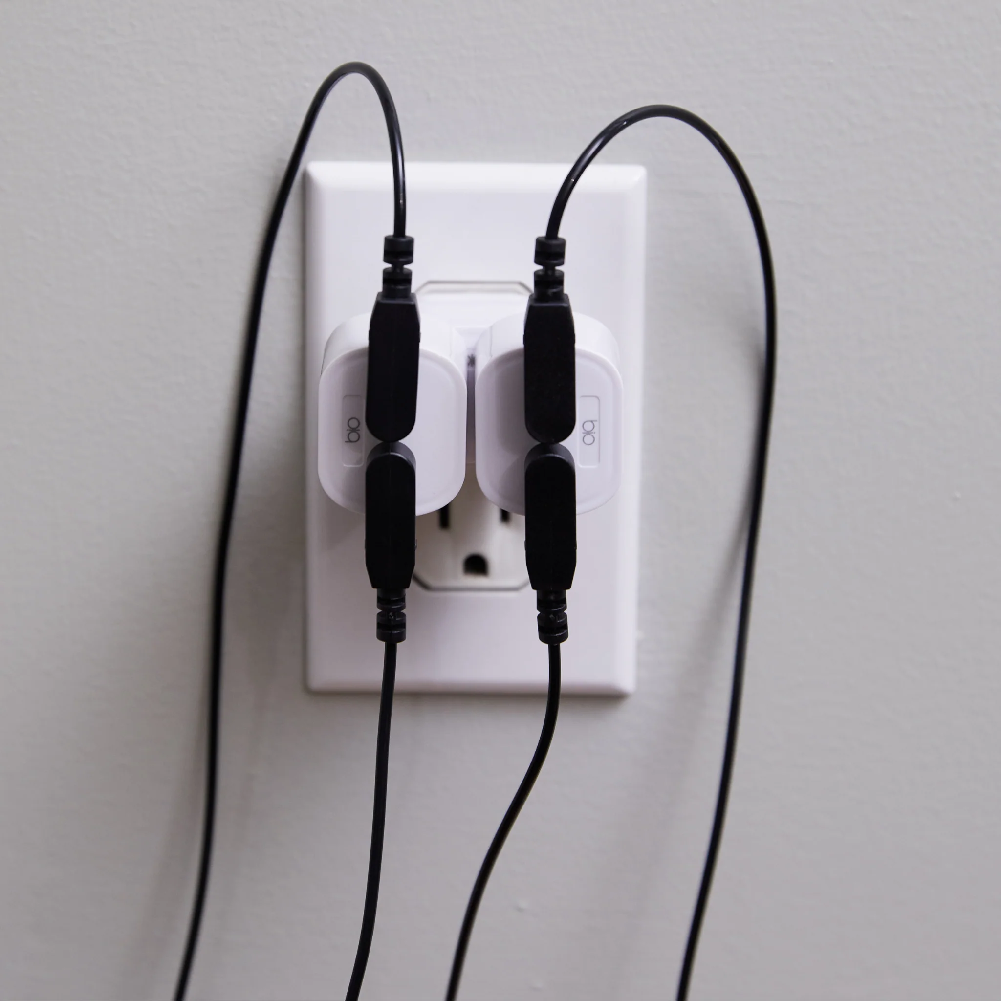 Earthing Safety Adapter U.S. (Type B Wall Outlets) - Image 9